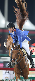 Gerco Schröder riding LONDON in the Gucci Grand Prix of Abu Dhabi - Photo: Sportfot/GCT